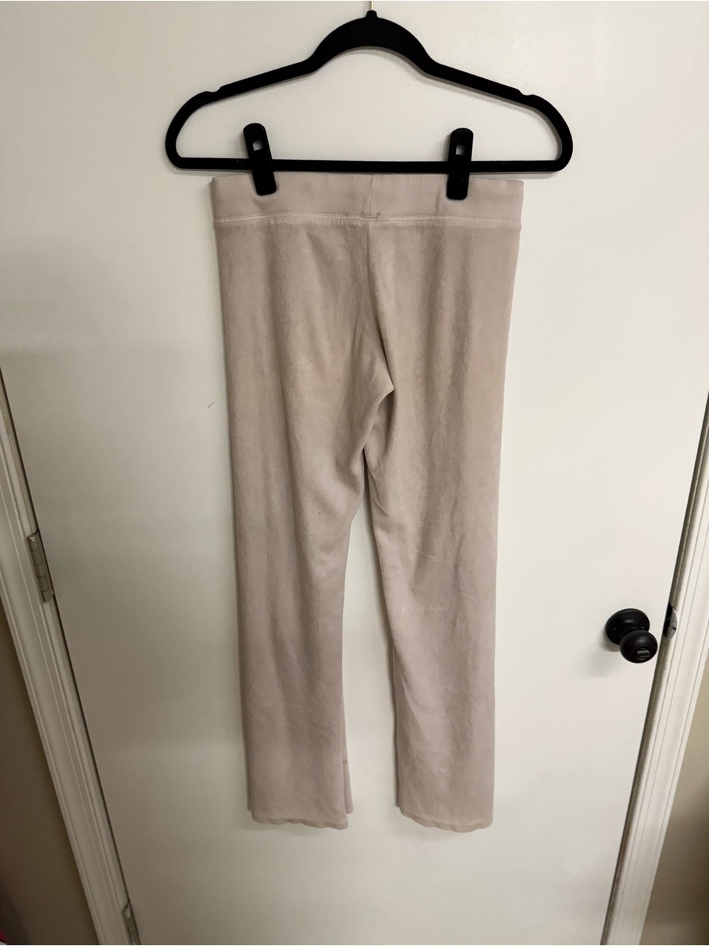Juicy Couture Women’s Beige Drawstring Lounge Pants - Picture 2 of 3